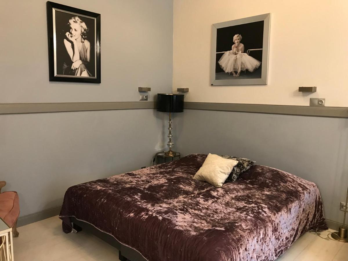 Old Town Apartments Patio 1 غدانسك المظهر الخارجي الصورة
