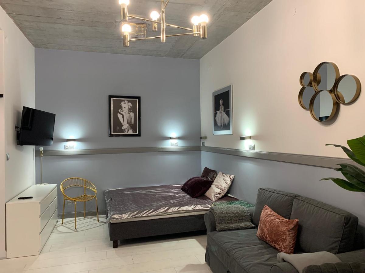 Old Town Apartments Patio 1 غدانسك المظهر الخارجي الصورة