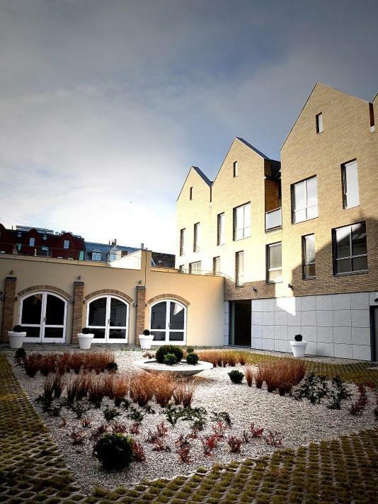Old Town Apartments Patio 1 غدانسك المظهر الخارجي الصورة