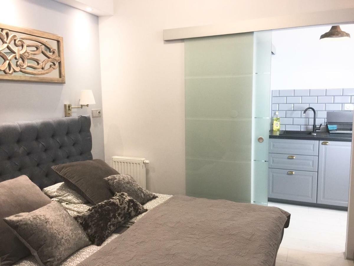 Old Town Apartments Patio 1 غدانسك المظهر الخارجي الصورة